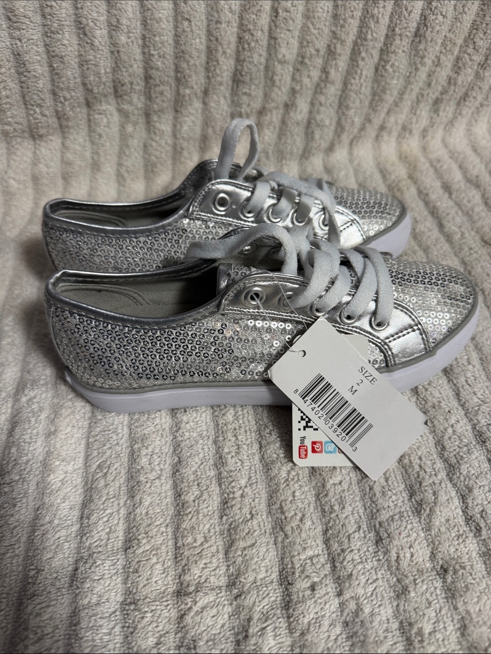 Gotta Flurt Girls Silver Sequin Lace-Up Sneakers